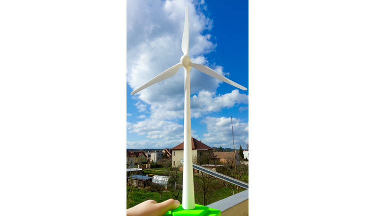 Větrná elektrárna byla navržena hravou formou v podání studentky Petry Jančové
