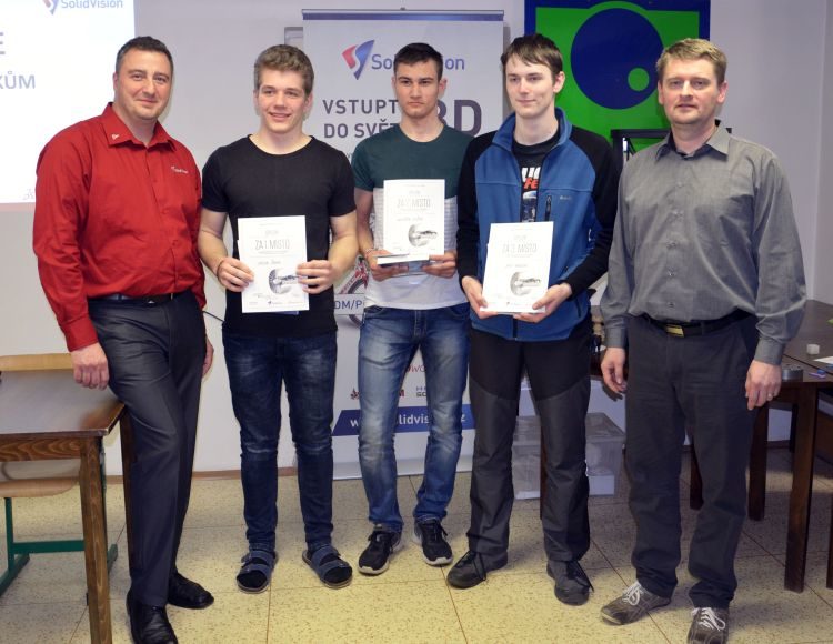 Maritn Freibauer (SolidVision, zprava), Jakub Šrom, Vojtěch Fišer, Jan Macek a Pavel Kala (SolidVision). Foto: Vlasta Piskačová